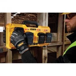 Dewalt DCB104 12V/20V/60V MAX Multi-Port Fast Charger -Dewalt Sales 2022 dewndcb104 f