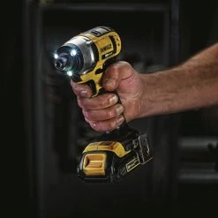 Dewalt DCF885C1 20V MAX Brushed Lithium-Ion 1/4 In. Cordless Impact Driver Kit (1.5 Ah) -Dewalt Sales 2022 dewndcf885c1 d