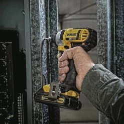Dewalt DCF885C1 20V MAX Brushed Lithium-Ion 1/4 In. Cordless Impact Driver Kit (1.5 Ah) -Dewalt Sales 2022 dewndcf885c1 e