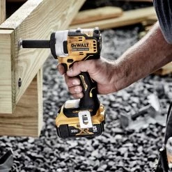 Dewalt DCF913P2 20V MAX Brushless Lithium-Ion 3/8 In. Cordless Impact Wrench With Hog Ring Anvil Kit With 2 Batteries (5 Ah) -Dewalt Sales 2022 dewndcf913p2 c
