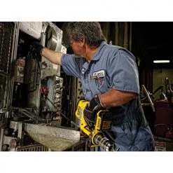 Dewalt DCGG571M1 20V MAX Cordless Lithium-Ion Grease Gun (4 Ah) 30 Dewalt DCGG571M1 20V MAX Cordless Lithium-Ion Grease Gun (4 Ah) -Dewalt Sales 2022 dewndcgg571m c