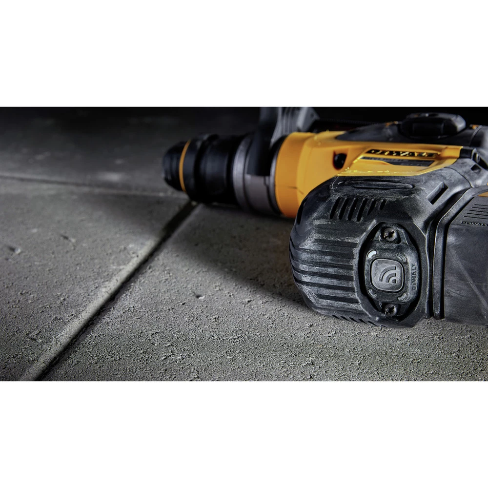 Dewalt DCH416X2 60V MAX Brushless Lithium-Ion 1-1/4 In. Cordless SDS Plus Rotary Hammer Kit With 2 Batteries (9 Ah) 9 Dewalt DCH416X2 60V MAX Brushless Lithium-Ion 1-1/4 In. Cordless SDS Plus Rotary Hammer Kit With 2 Batteries (9 Ah) - Image 9