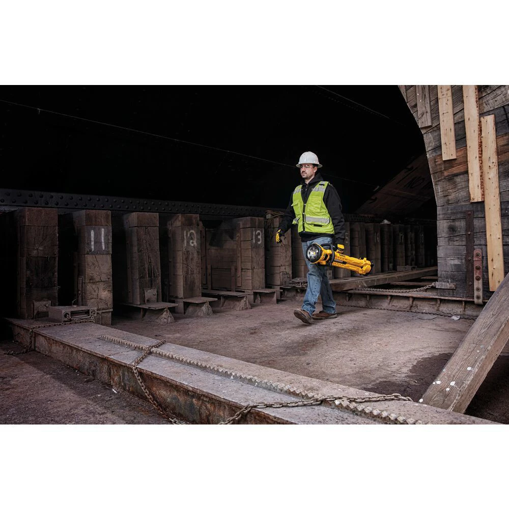 Dewalt DCL079B 20V MAX Cordless Tripod Light (Tool Only) 10 Dewalt DCL079B 20V MAX Cordless Tripod Light (Tool Only) - Image 10