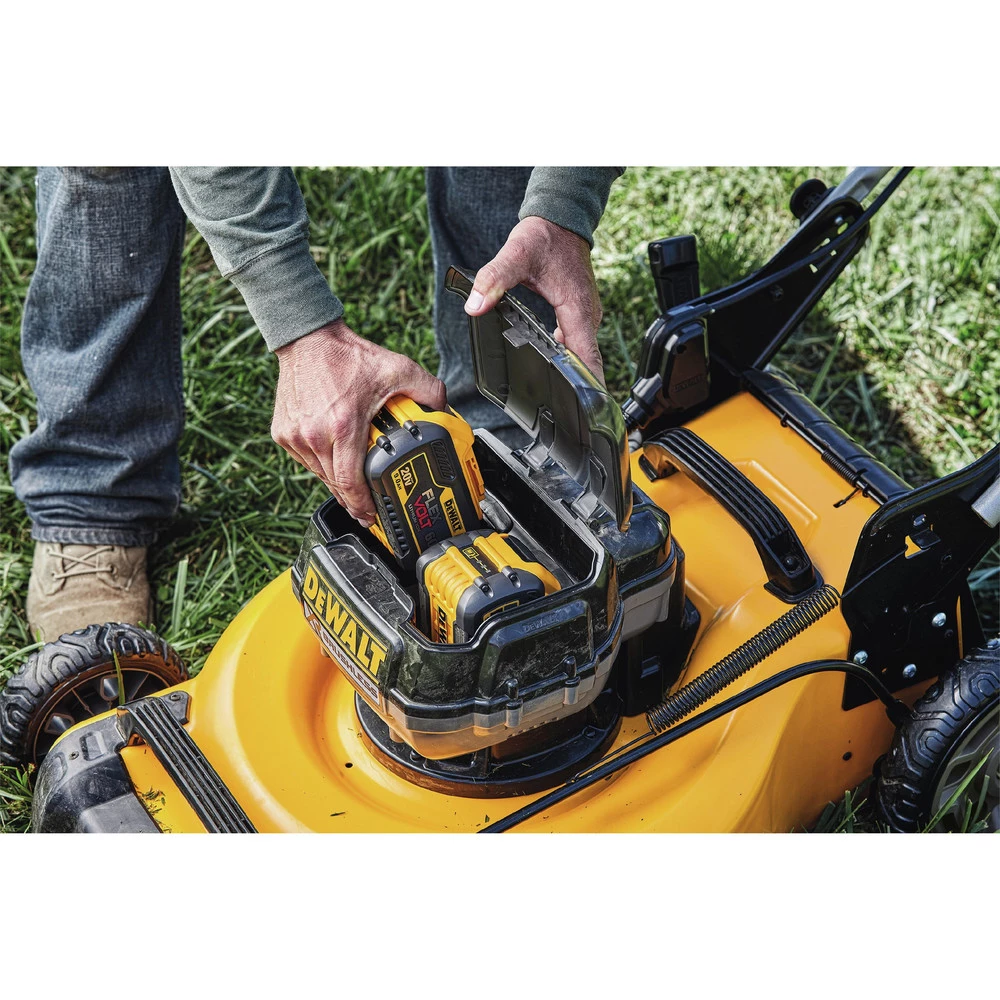 Dewalt DCMW220P2 2X 20V MAX 3-in-1 Cordless Lawn Mower 9 Dewalt DCMW220P2 2X 20V MAX 3-in-1 Cordless Lawn Mower - Image 9