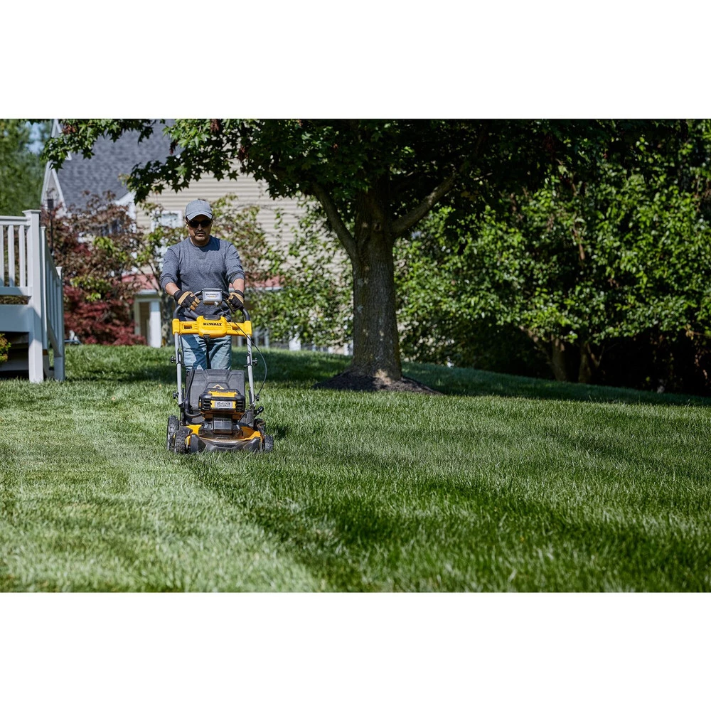 Dewalt DCMWSP255U2 2X20V MAX XR Brushless Lithium-Ion 21-1/2 In. Cordless Rear Wheel Drive Self-Propelled Lawn Mower Kit With 2 Batteries (10 Ah) 8 Dewalt DCMWSP255U2 2X20V MAX XR Brushless Lithium-Ion 21-1/2 In. Cordless Rear Wheel Drive Self-Propelled Lawn Mower Kit With 2 Batteries (10 Ah) - Image 8