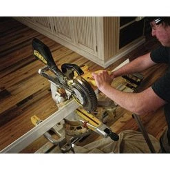 Dewalt DCS361M1 20V MAX Cordless Lithium-Ion 7-1/4 In. Sliding Compound Miter Saw Kit -Dewalt Sales 2022 dewndcs361m1 t