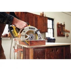 Dewalt DCS570P1 20V MAX 7-1/4 Cordless Circular Saw Kit With 5.0 AH Battery -Dewalt Sales 2022 dewndcs570p1 d