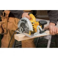 Dewalt DWE575SB 7-1/4 In. Circular Saw Kit With Electric Brake -Dewalt Sales 2022 dewndwe575sb d