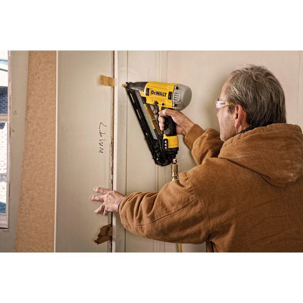 Dewalt DWFP72155 Precision Point 15-Gauge 2-1/2 In. DA Style Finish Nailer 6 Dewalt DWFP72155 Precision Point 15-Gauge 2-1/2 In. DA Style Finish Nailer - Image 6