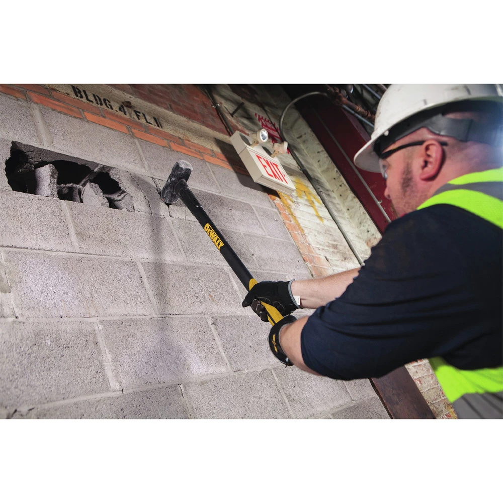 Dewalt DWHT56028 EXOCORE 128 Oz. Sledge Hammer 8 Dewalt DWHT56028 EXOCORE 128 Oz. Sledge Hammer - Image 8
