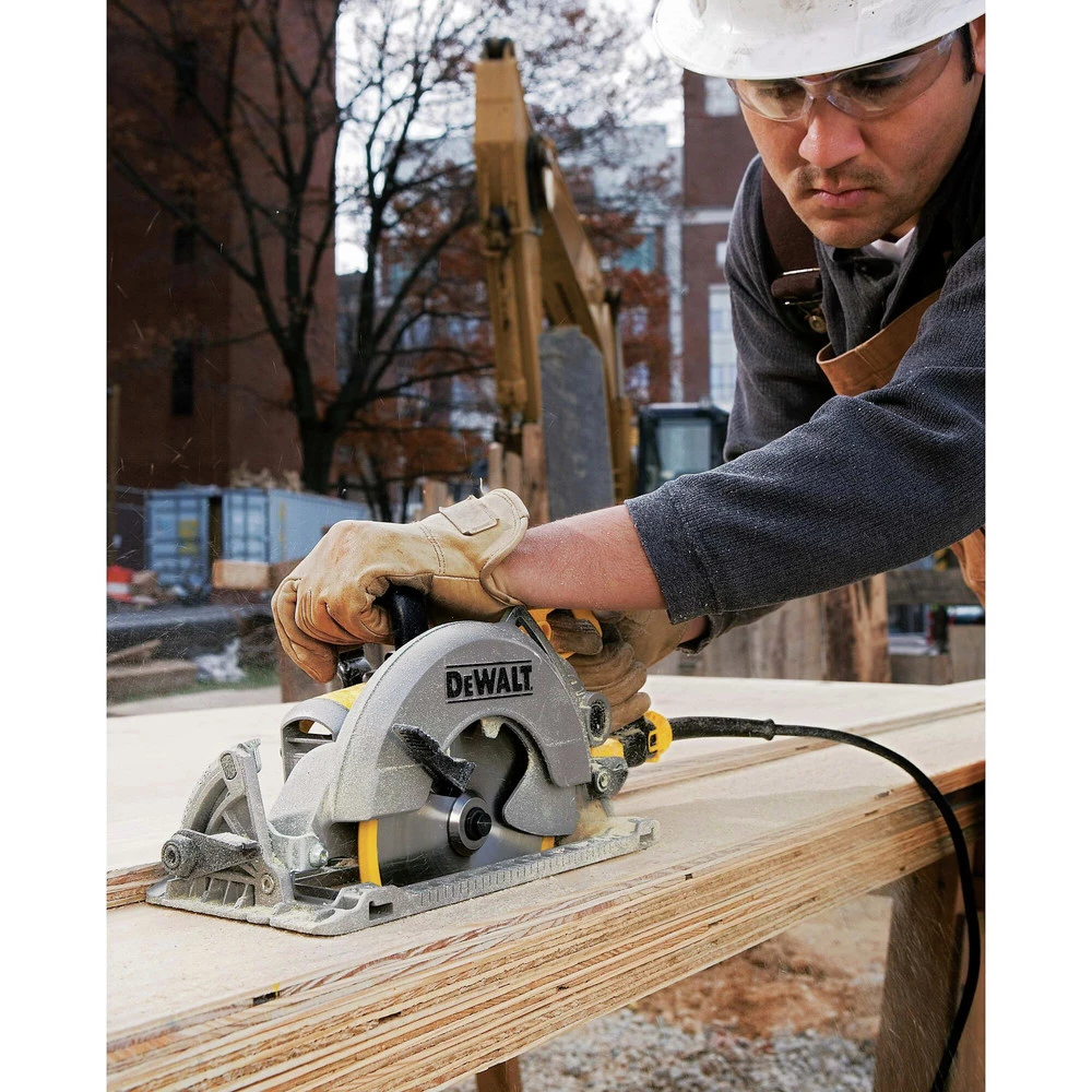 Dewalt DWS535B 120V 15 Amp Brushed 7-1/4 In. Corded Worm Drive Circular Saw With Electric Brake 27 Dewalt DWS535B 120V 15 Amp Brushed 7-1/4 In. Corded Worm Drive Circular Saw With Electric Brake - Image 27
