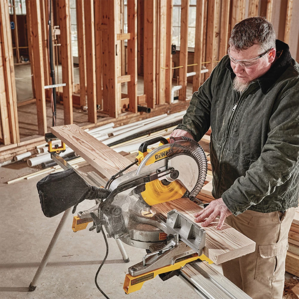 Dewalt DWS715 120V 15 Amp 12 In. Corded Single Bevel Compound Miter Saw 17 Dewalt DWS715 120V 15 Amp 12 In. Corded Single Bevel Compound Miter Saw - Image 17