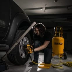 Dewalt DXCMSAC426 1.5 HP 26 Gallon Vertical 150 PSI Quiet Wheelbarrow Air Compressor -Dewalt Sales 2022 dewndxcmsac426 l